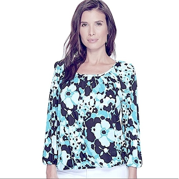 KOKOON•blue and white rose print blouse - Picture 1 of 8